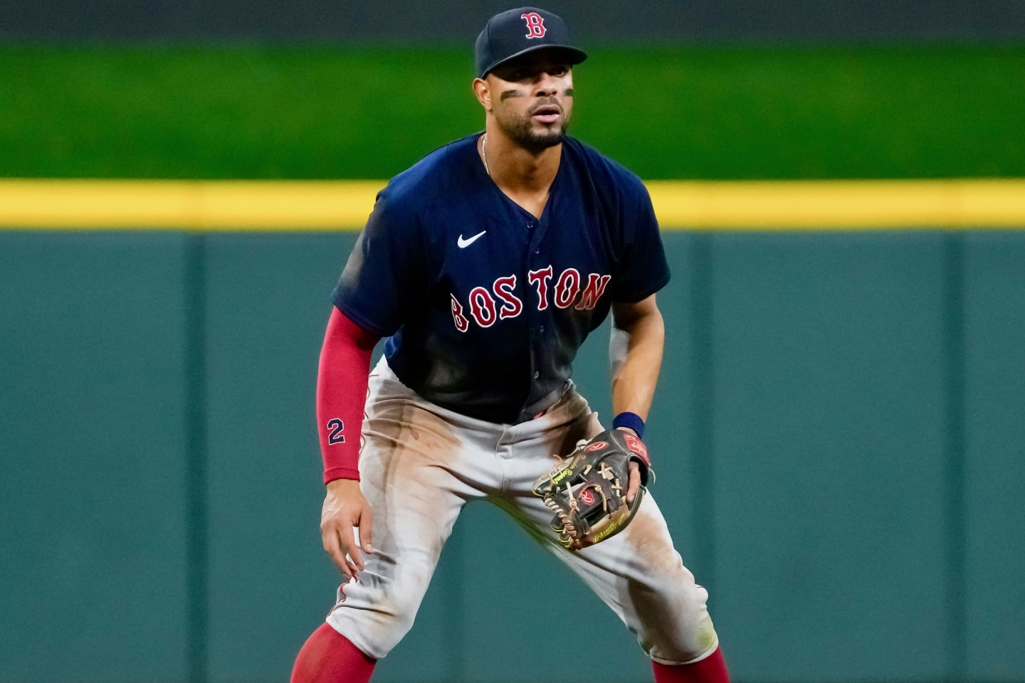 Martinez homers, Red Sox beat Orioles in 3rd straight, 5-3