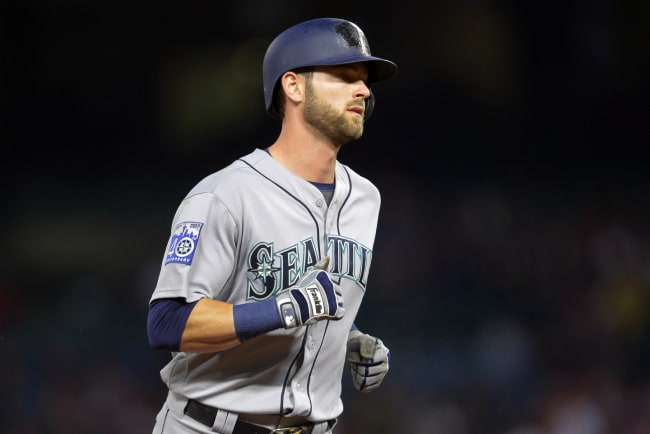 Sources - Seattle Mariners, Mitch Haniger avoid arbitration with