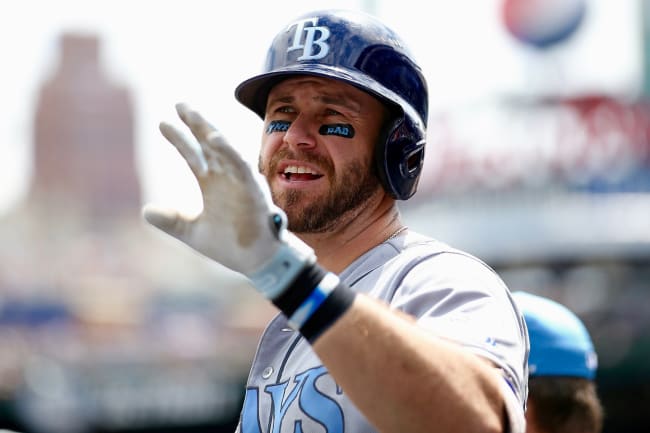 Giants 3B Evan Longoria to undergo finger surgery