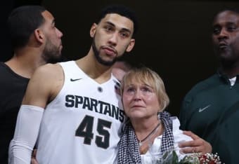 Denzel Valentine, Bryn Forbes square off in Summer League