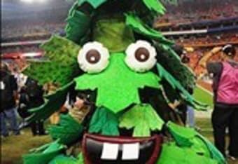 Gritty, Mr. Celery among most terrifying mascots, sports exec says