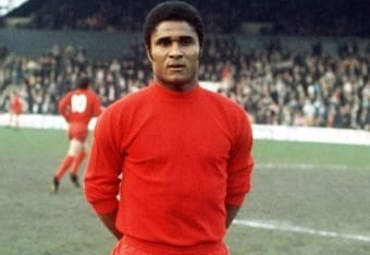 Eusebio football player best sale