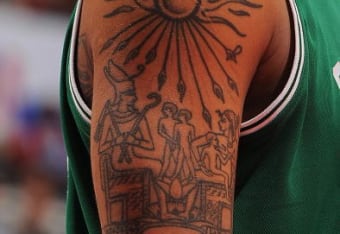 Rate This Dude's Boston Sports Tattoo (It's His Entire Body. His Entire  Body Is A Boston Sports Tattoo)