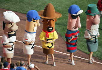 The Great Pierogy Race - MLB Tonight, Dowwnnn the stretch they come!!! Dan  Plesac on the call for the Pittsburgh Pirates Great Pierogy Race!, By MLB  Network