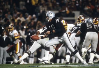 Minnesota Vikings Mick Tingelhoff , Bill Brown , and Jim Vellone News  Photo - Getty Images