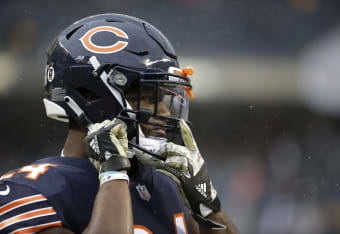 Bears' offense erupts, masks 'stinky' defense in win over Minnesota