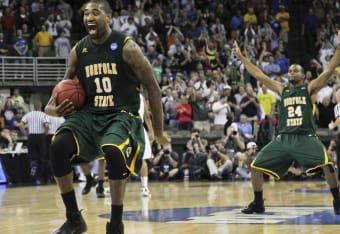 Portland State makes shot of the year as improbable buzzer-beater stuns  Northern Arizona