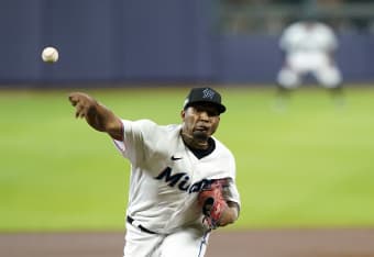 Corbin Burnes Ball In Dirt to Ozzie Albies, 05/18/2022