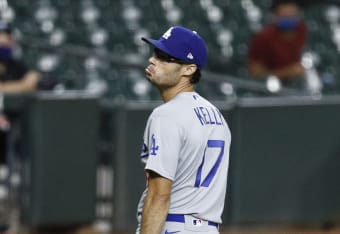 Braves manager ejected in blowout win over Royals following funky play in  left field