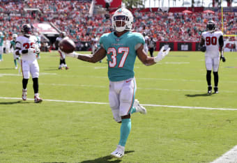 Miami allows 558 yards to Brady and Bucs in 45-17 loss