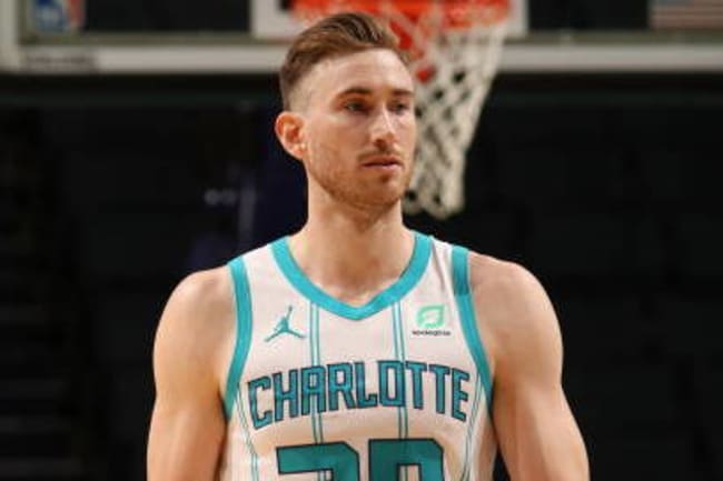 Charlotte Hornets' Gordon Hayward dealing with fractured finger