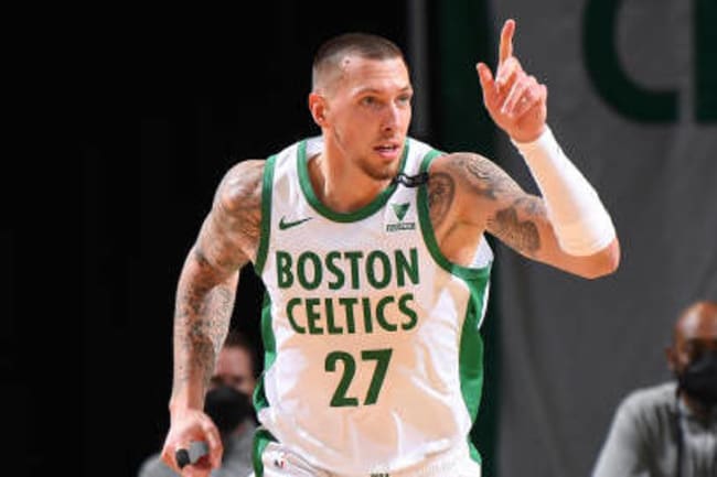 Boston Celtics center Daniel Theis undergoes knee surgery