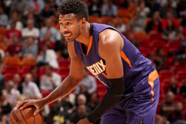 Golden State Warriors miss Phoenix Suns reserve Leandro Barbosa