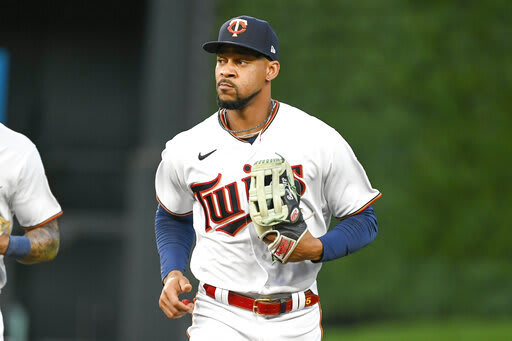 Twins OF Byron Buxton's highlight catch starts first 8-5 triple play in  recorded MLB history