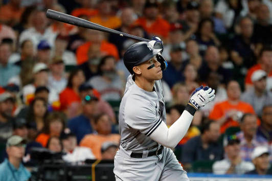 Astros beat Yanks again, Bregman's 2-run double keys 2-1 win