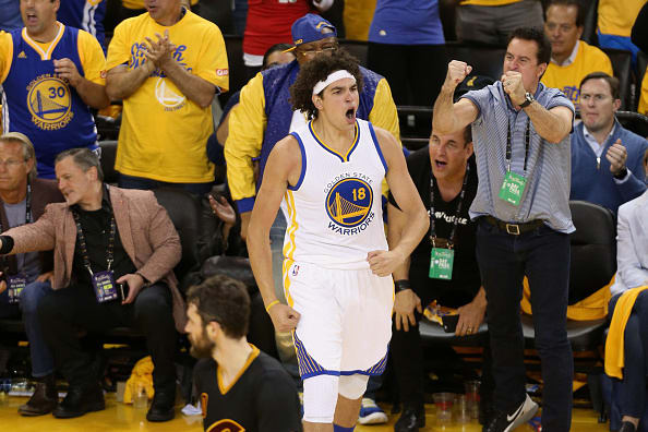 Warriors' Anderson Varejao already fitting in with new team