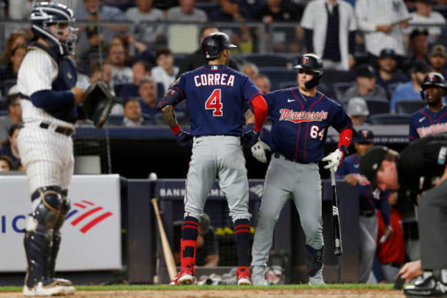 Los Angeles beats the Yankees, 5 – 4, in Game 3 of the World