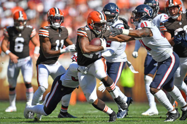 Browns overcome sloppy first half to down Texans, 31-21, in home opener 