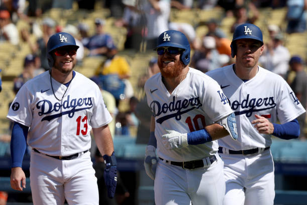 Dodgers 9, Giants 1: Max Muncy drives in 7 with 2 dongs in a perfect day at  the plate – Dodgers Digest