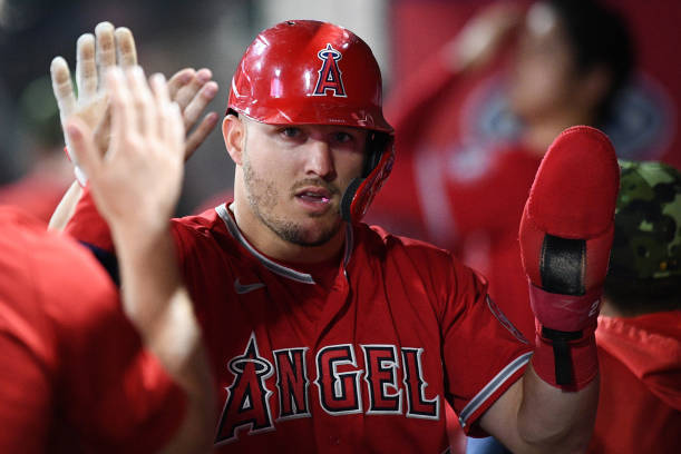 Angels outfielder Taylor Ward will avoid injured list after wall