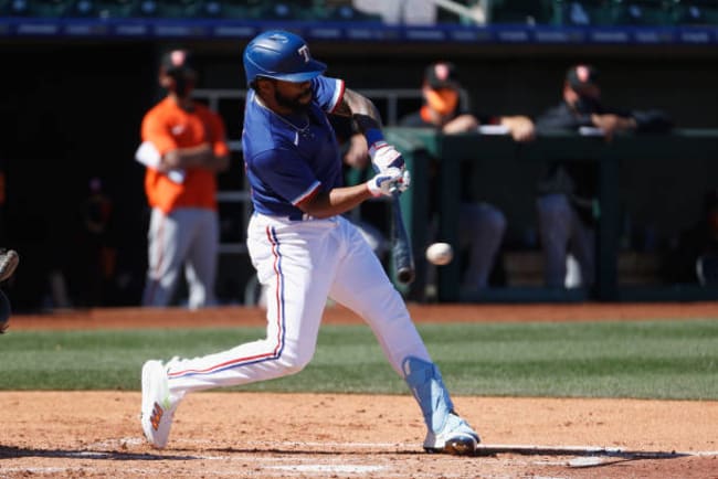 Yankees talking trade for Delino DeShields