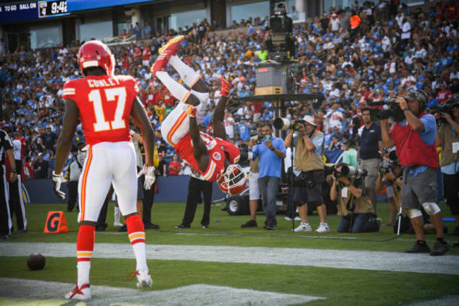 Chargers lose to Chiefs 28-38