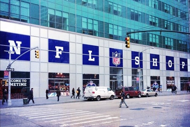 NFL SHOP AT DRAFT - CLOSED - 24 Photos - 1095 Ave, New York, New York -  Sports Wear - Phone Number - Yelp