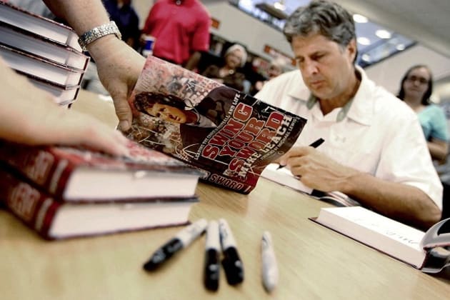 Mike leach sales autograph