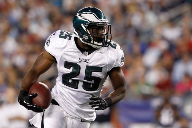 Breaking Down What LeSean McCoy Is Doing and Why Andy Reid Is