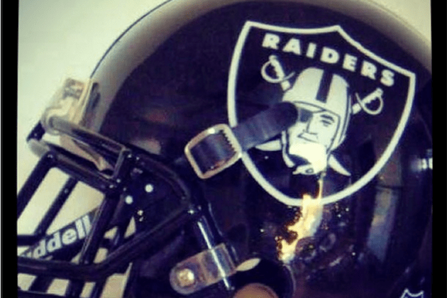 Raiders' Mike Goodson Gives Hope for Menacing All-Black Helmet