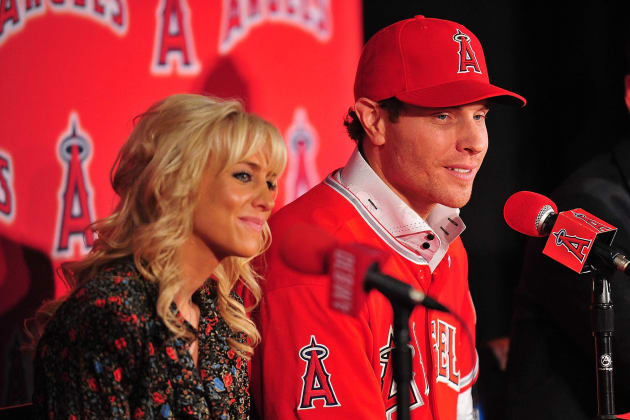 Angels outfielder Josh Hamilton files for divorce from wife of 11