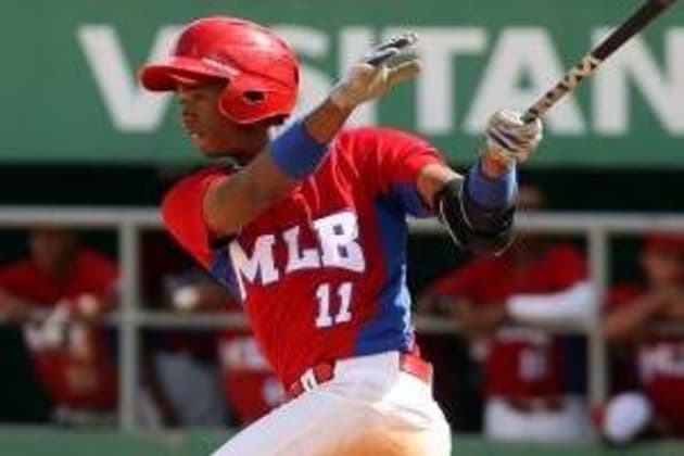 Eloy Jimenez speaks at International Prospect Showcase