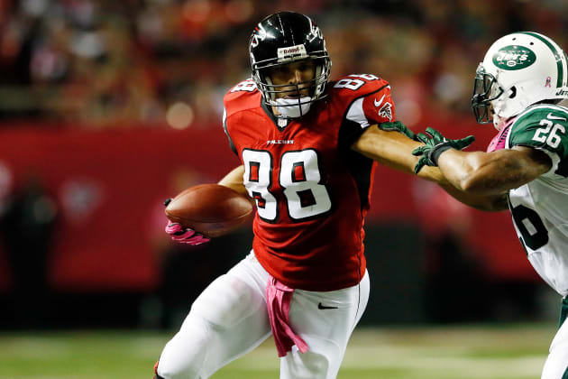 Tony Gonzalez: Breaking News, Rumors & Highlights