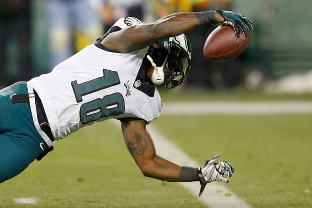 As Hall nears, Philadelphia Eagles' Dawkins shows difference from T.O.