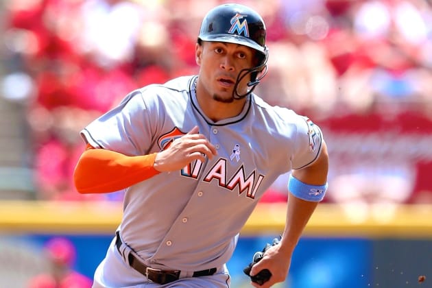 Marlins' Giancarlo Stanton exits game after injuring wrist - Los