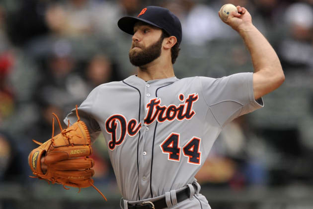 Detroit Tigers' Daniel Norris Bonds with Young Fan With Cancer (VIDEO)