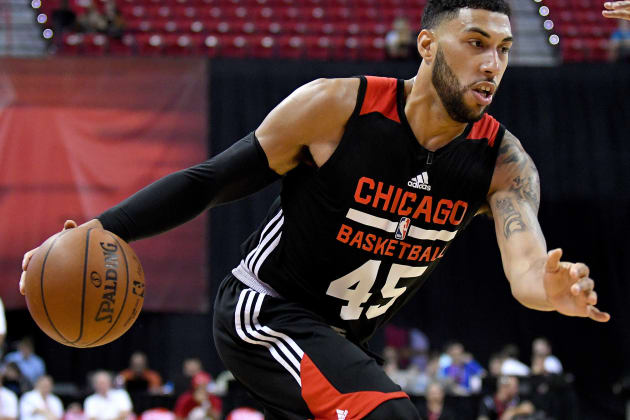 Valentine's buzzer beater gives Bulls title at Summer League