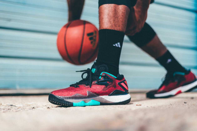 expedido Molestar Idealmente Adidas Crazylight 2016 'Ghost Pepper' Release Date, Pictures, Price | News,  Scores, Highlights, Stats, and Rumors | Bleacher Report