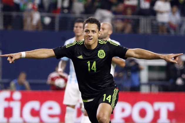 GOAL: Javier Chicharito Hernández scores 5 minutes into the match