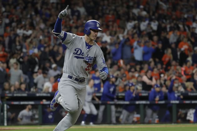 Cody Bellinger Hits 39th HR vs. Giants to Set NL Rookie Record, News,  Scores, Highlights, Stats, and Rumors