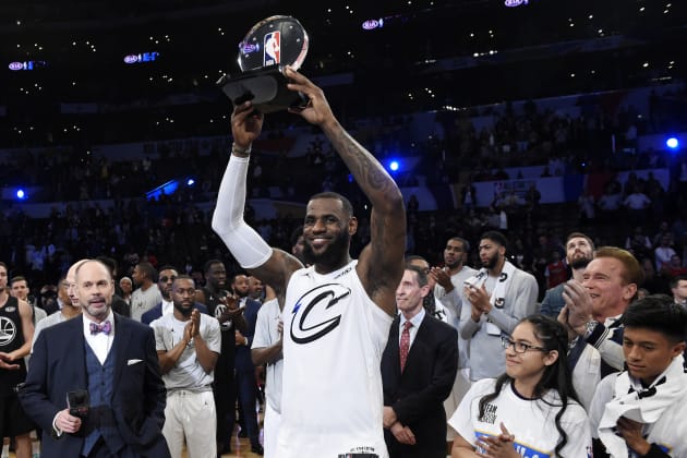 LeBron James wins MVP award in 2008 NBA All-Star Game