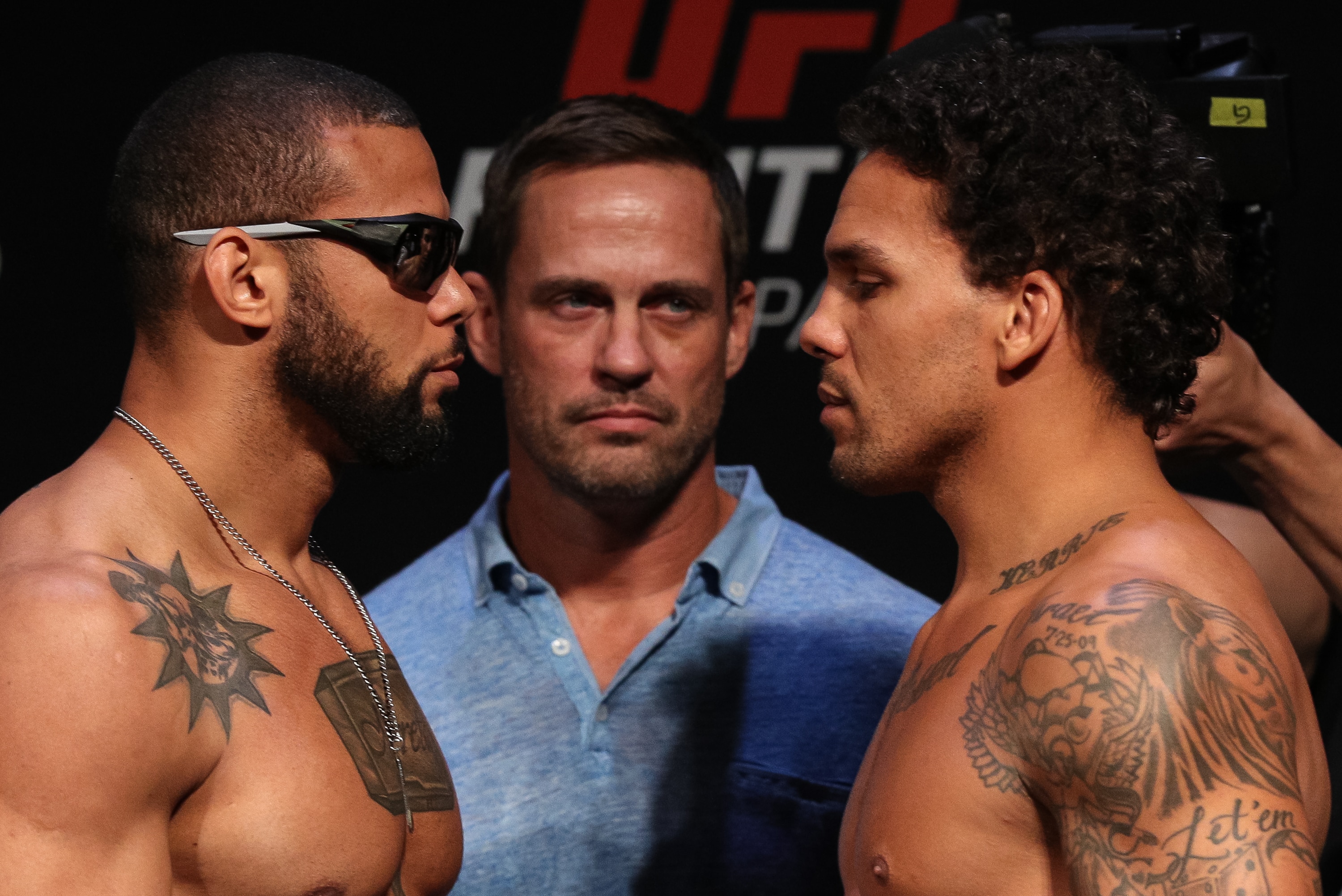 Ufc Fight Night 137 Results Thiago Santos Scores Tko Win Vs Eryk Anders Bleacher Report Latest News Videos And Highlights