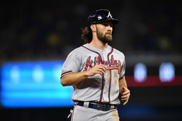 VIDEO: Braves' Charlie Culberson Takes Baseball to the Face on