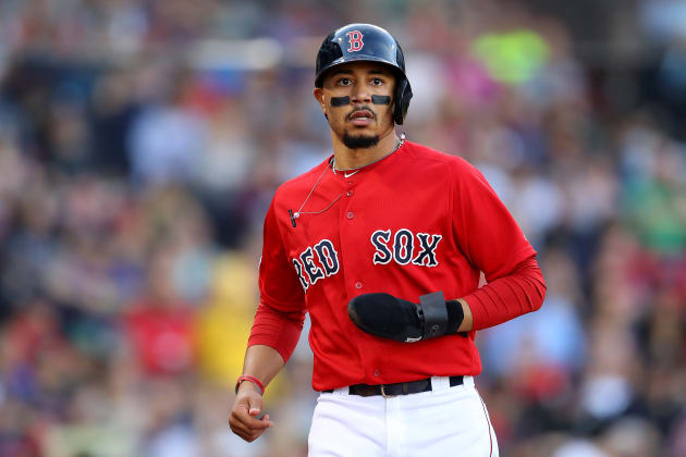 Pros and Cons of Possible Dodgers Trade for Red Sox's Mookie Betts