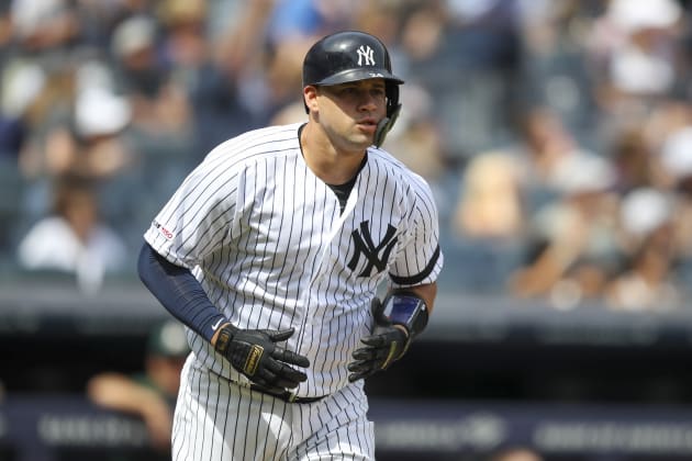 Gary Sanchez twin brother in the stands today : r/NYYankees