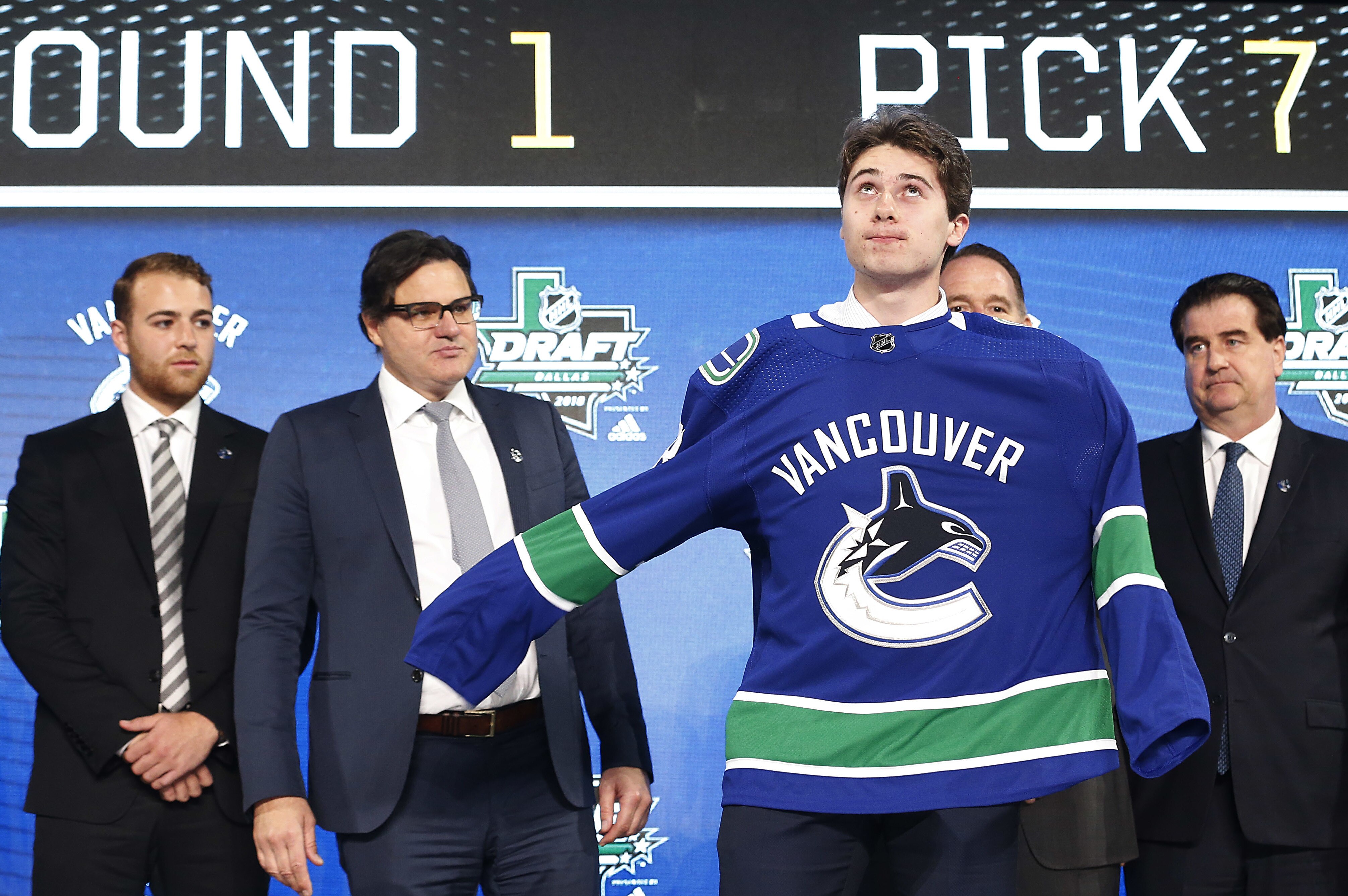 Canucks Urged To Change Logo By History Professor Due To Cultural Appropriation Bleacher Report Latest News Videos And Highlights