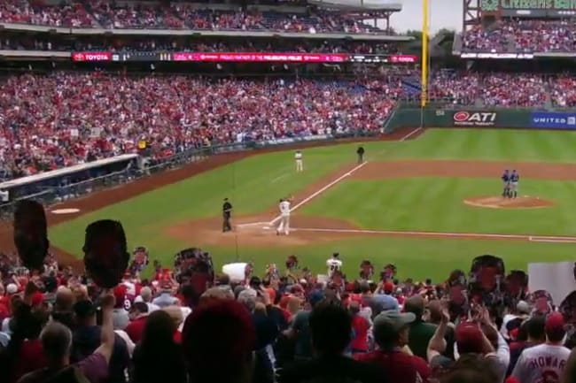 Man cited for throwing bottle at Phillies' Ryan Howard during game