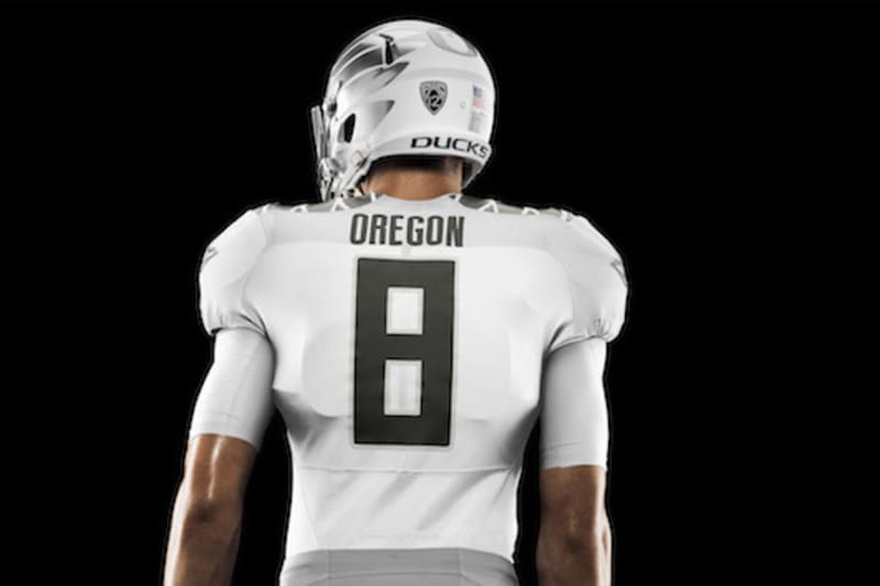 Nike Unveils Uniforms For Oregon And Ohio State For 2015 Championship Game Bleacher Report Latest News Videos And Highlights
