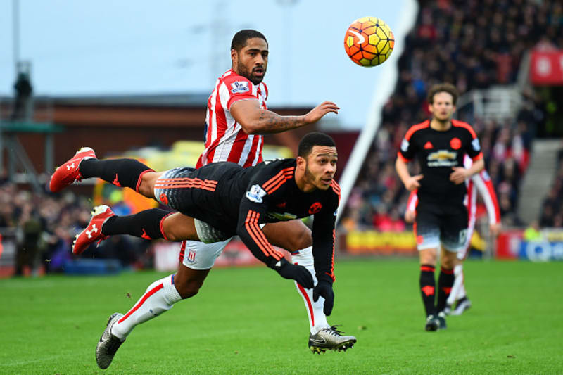 Memphis Depay Turns Up To Manchester United Training In 240 000 Rolls Royce Bleacher Report Latest News Videos And Highlights