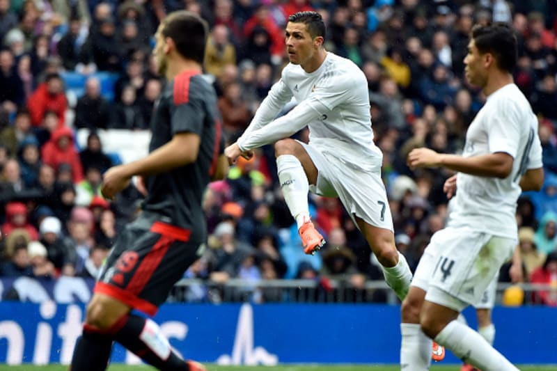 Cristiano Ronaldo In This Form Keeps Real Madrid S Champions League Dream Alive Bleacher Report Latest News Videos And Highlights